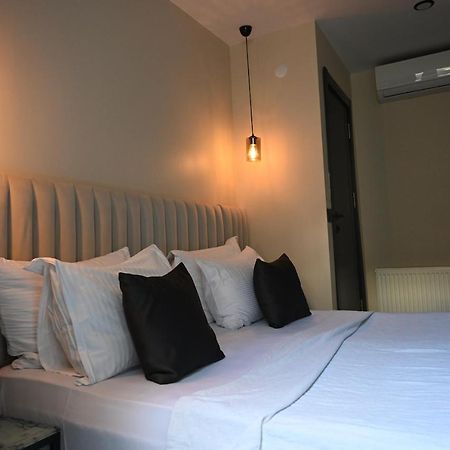 Main Airport Hotel Arnavutkoy Exteriör bild