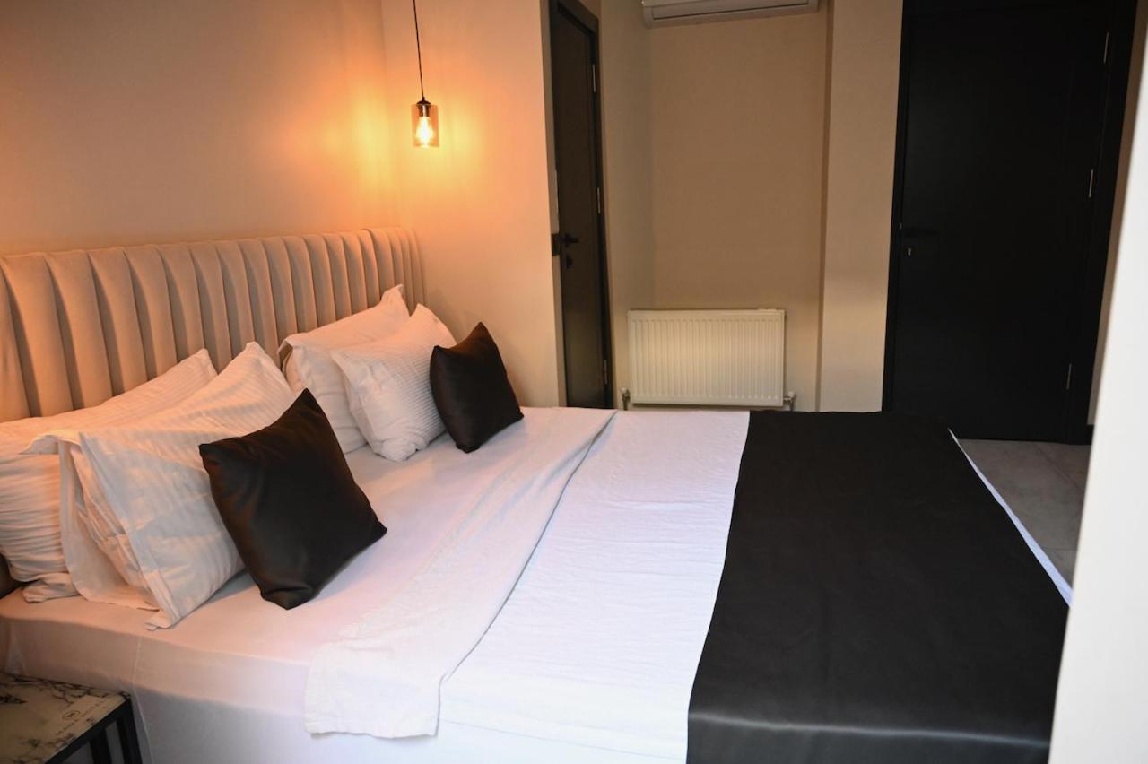 Main Airport Hotel Arnavutkoy Exteriör bild
